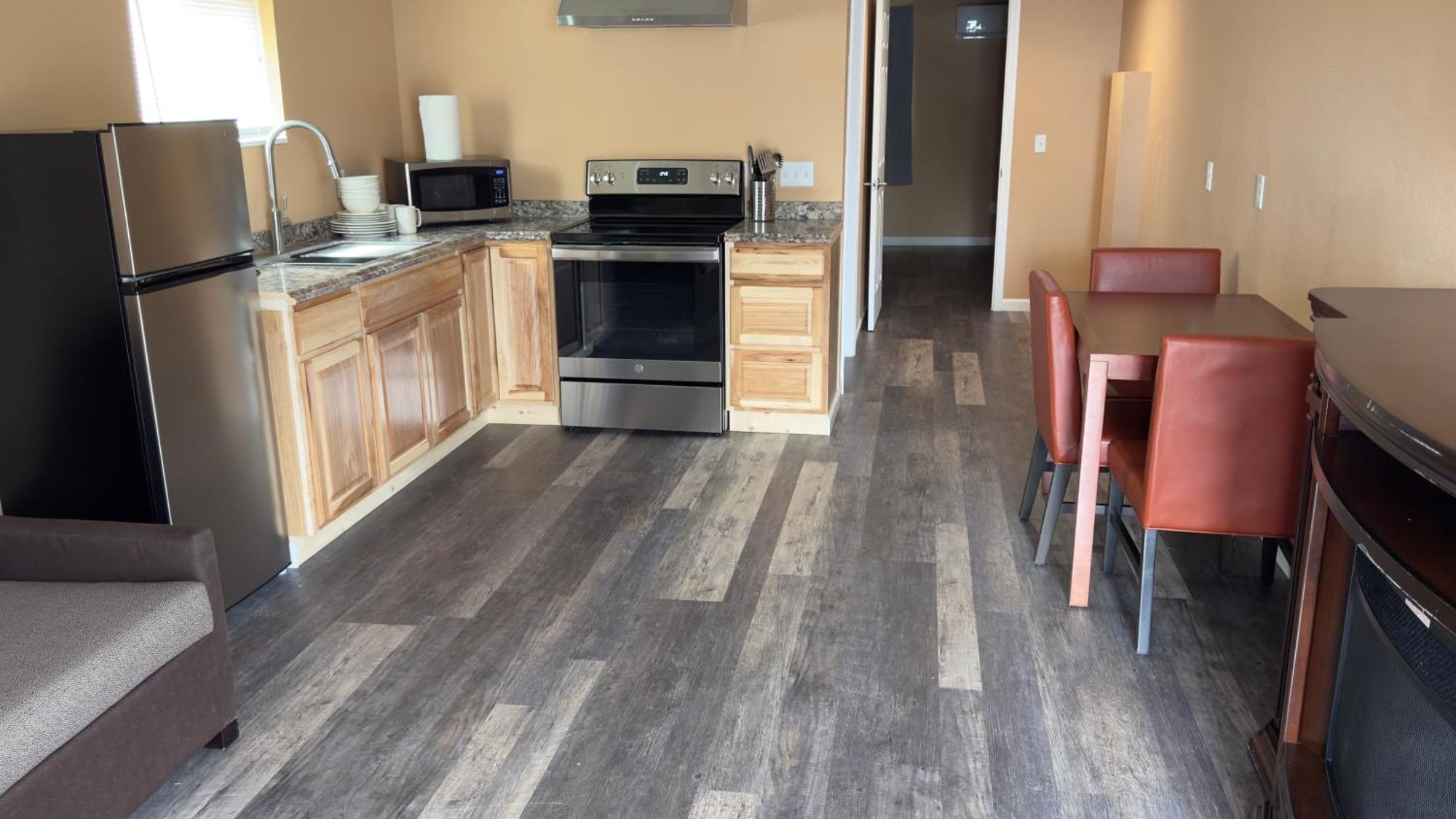 Far West Cabin-Tiny Homes Rental Forks Extérieur photo