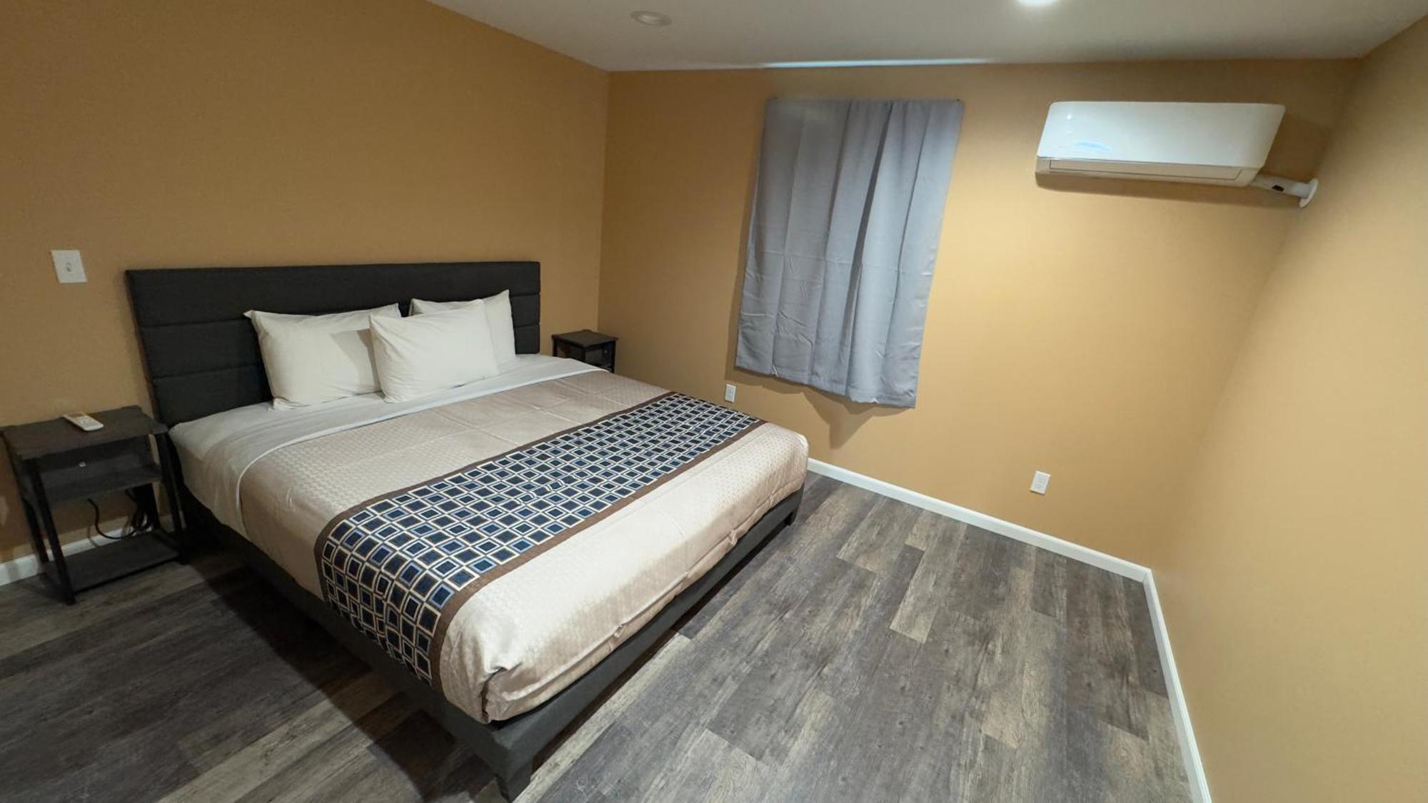 Far West Cabin-Tiny Homes Rental Forks Extérieur photo